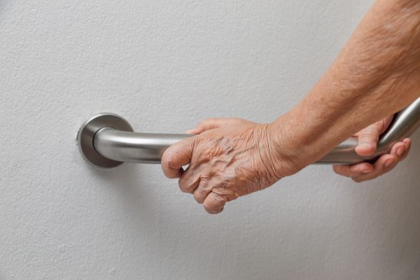 Cost of Grab Bar Installation in Brentwood