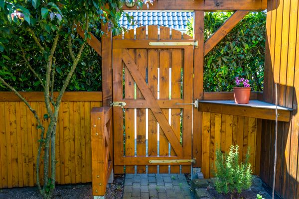 Cost of Wood Gate Repair in Brentwood