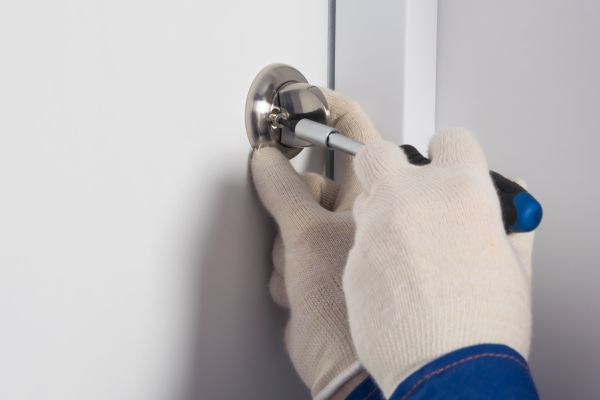 Cost of Deadbolt Replacement in Brentwood