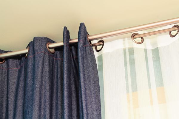 Cost of Curtain Rod Replacement in Brentwood