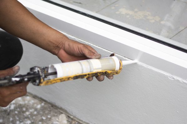 Cost of Caulk Replacement in Brentwood
