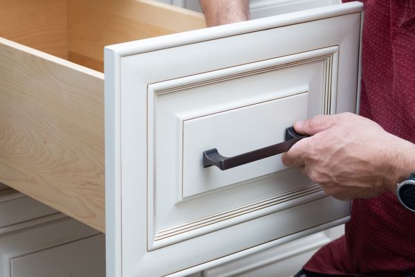 Cost of Cabinet Handle Installation in Brentwood