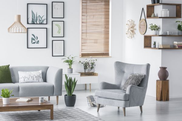 Cost of Wall Decor Hanging in Brentwood